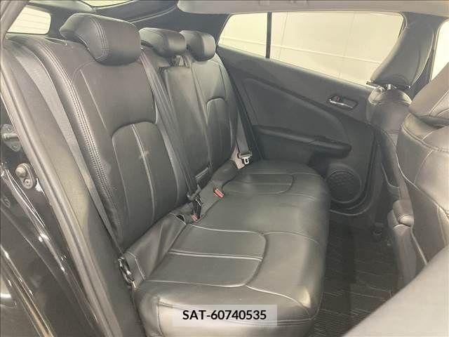 Toyota PRIUS 2017-09 366559-12
