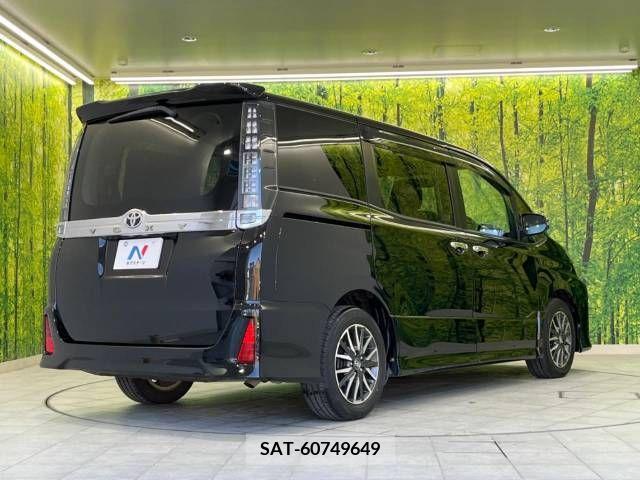 Toyota VOXY 2015-05 245207-16