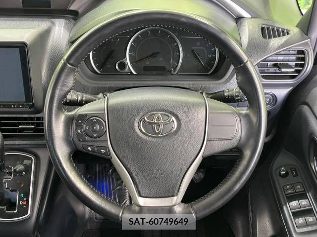 Toyota VOXY 2015-05 245207-10