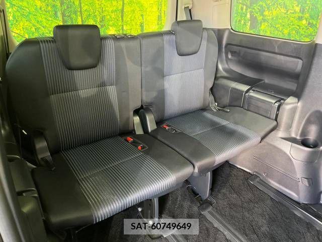 Toyota VOXY 2015-05 245207-8
