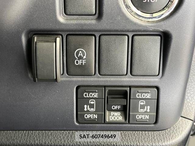 Toyota VOXY 2015-05 245207-4
