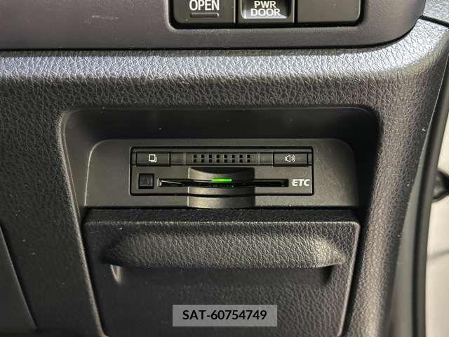 Toyota NOAH 2014-02 279476-17