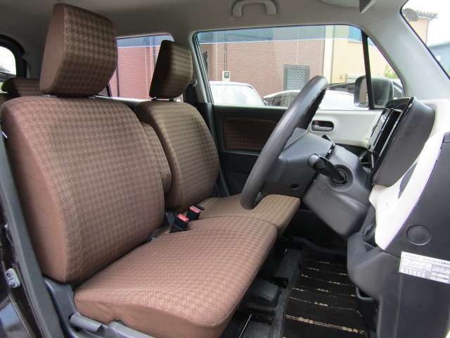 Nissan MOCO 2013-02 8514-9