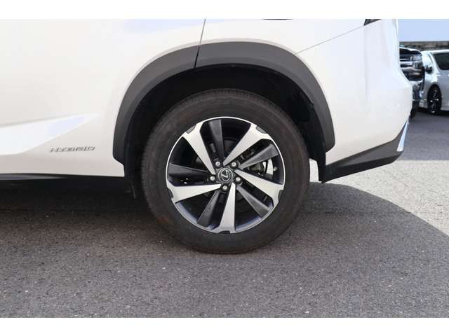 Lexus NX 2018-03 792-13