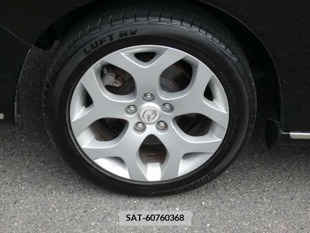 Mazda BIANTE 2012-01 261678-9