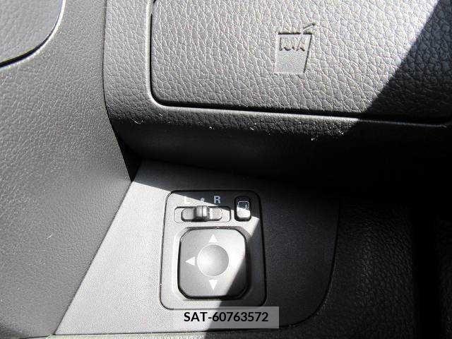 Nissan ROOX 2019-03 323899-7