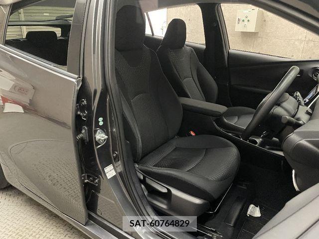 Toyota PRIUS 2017-11 326505-10
