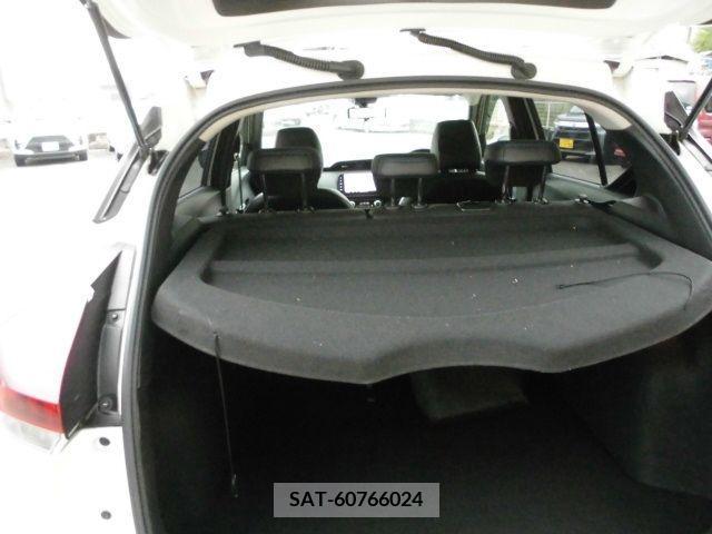 Nissan KICKS 2021-08 362296-15