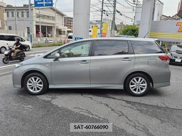 Toyota WISH 2010-07 352443-18