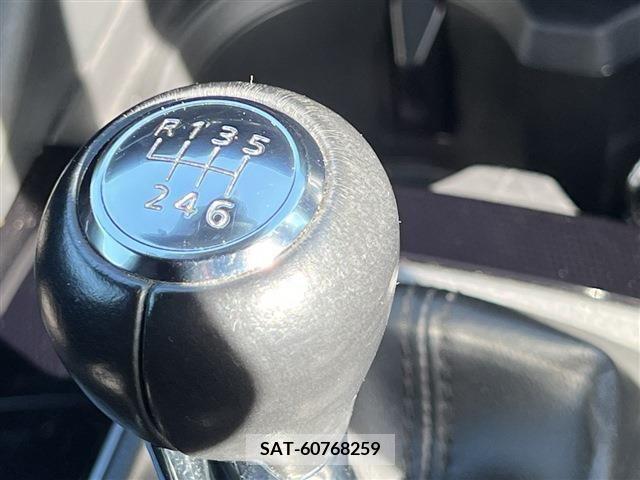 Mazda MAZDA3 2019-08 207706-5