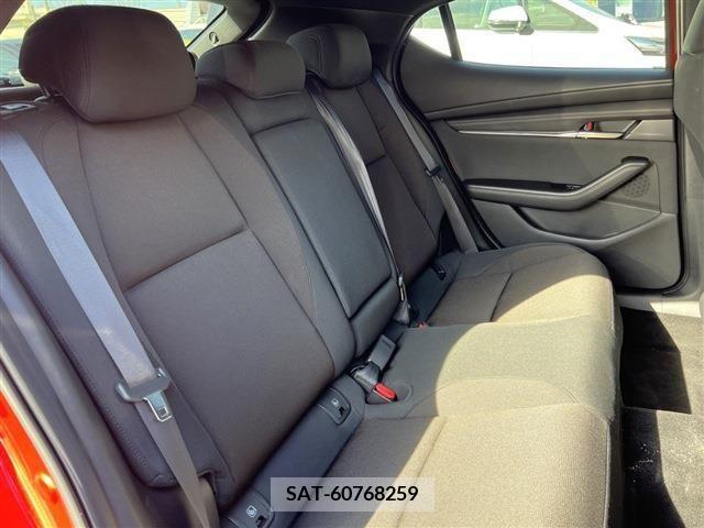 Mazda MAZDA3 2019-08 207706-19