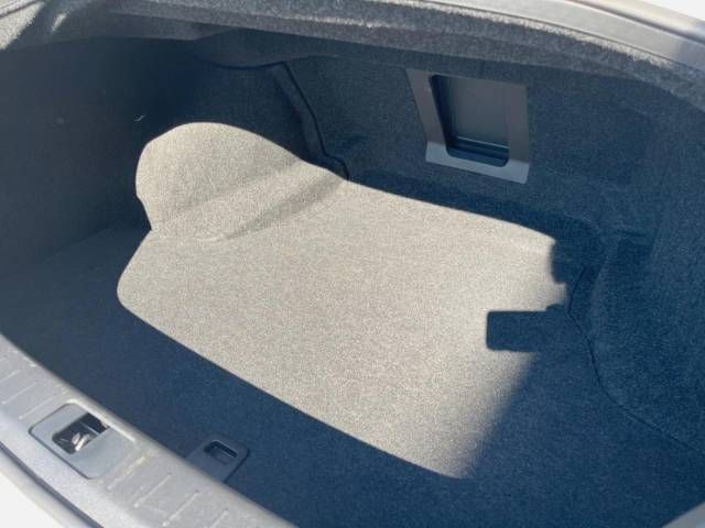 Nissan FUGA 2015-02 9177-12