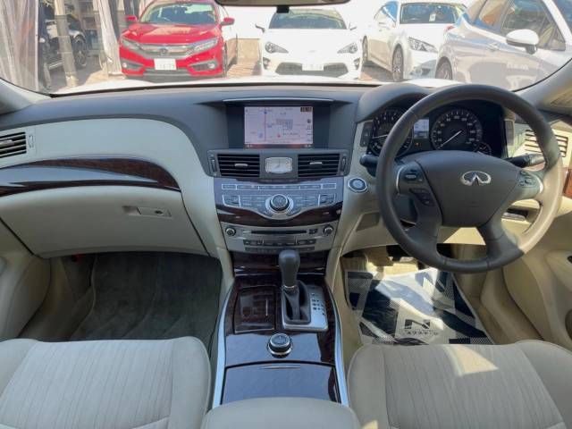 Nissan FUGA 2015-02 9177-1