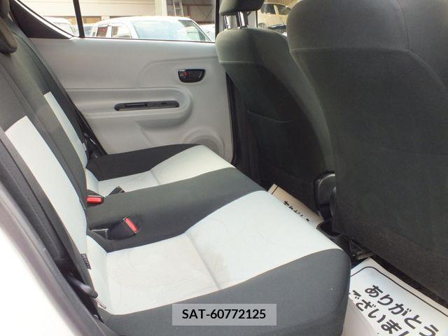 Toyota AQUA 2013-03 206474-10