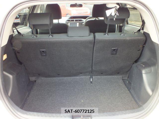 Toyota AQUA 2013-03 206474-12