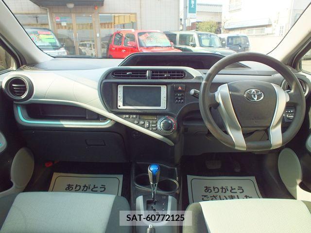 Toyota AQUA 2013-03 206474-14