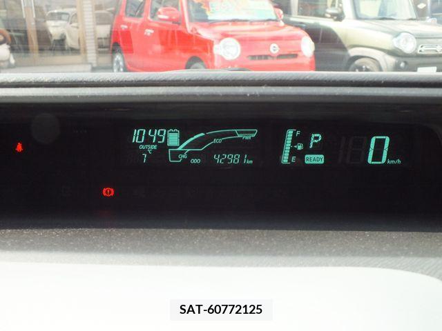 Toyota AQUA 2013-03 206474-15