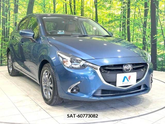 Mazda DEMIO 2016-11 378172-16