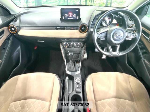 Mazda DEMIO 2016-11 378172-1