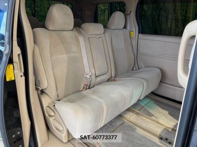 Toyota VELLFIRE 2013-09 369719-8