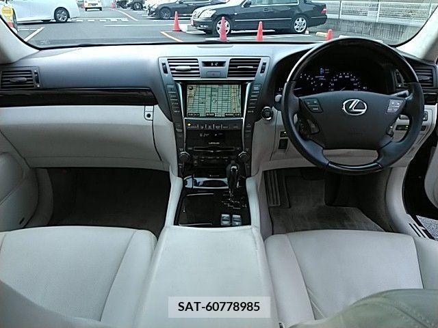 Lexus LS 2010-05 275406-8