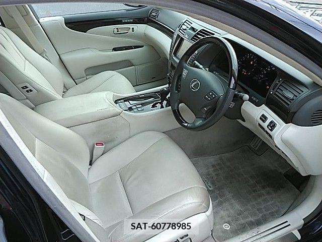 Lexus LS 2010-05 275406-1