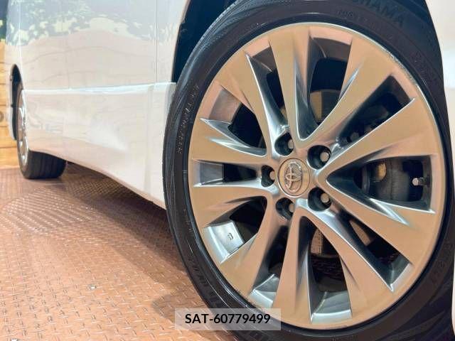 Toyota VELLFIRE 2010-07 379701-13