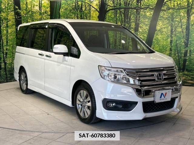 Honda e 2013-08 380416-17