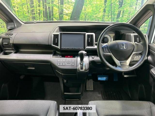 Honda e 2013-08 380416-1