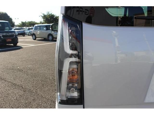 Daihatsu TANTO CUSTOM 2022-11 9857-27