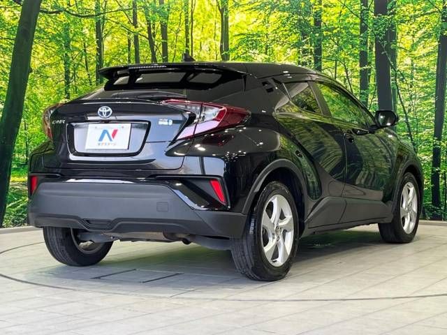 Toyota C-HR 2019-02 181748-18
