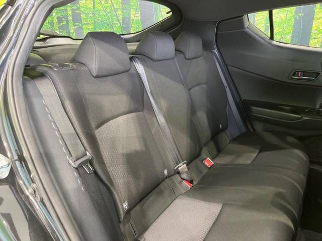 Toyota C-HR 2019-02 181748-10