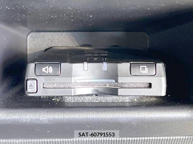 Toyota PORTE 2012-11 313643-7