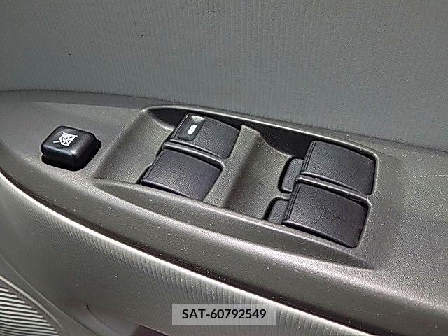 Mitsubishi I 2009-10 324014-17