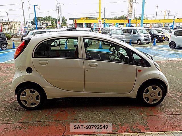 Mitsubishi I 2009-10 324014-15