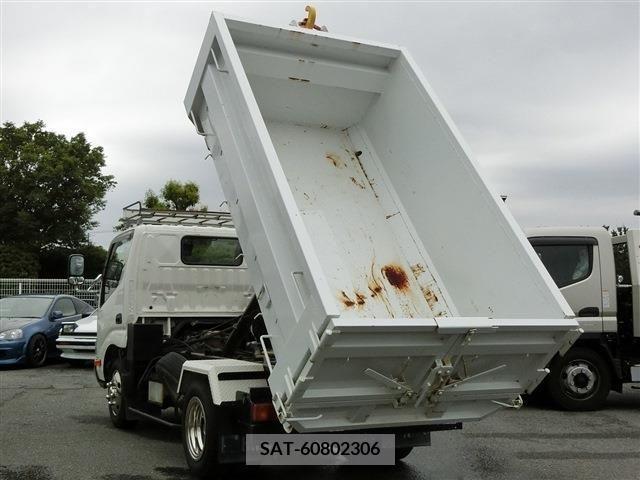 Hino DUTRO 2014-10 386053-10