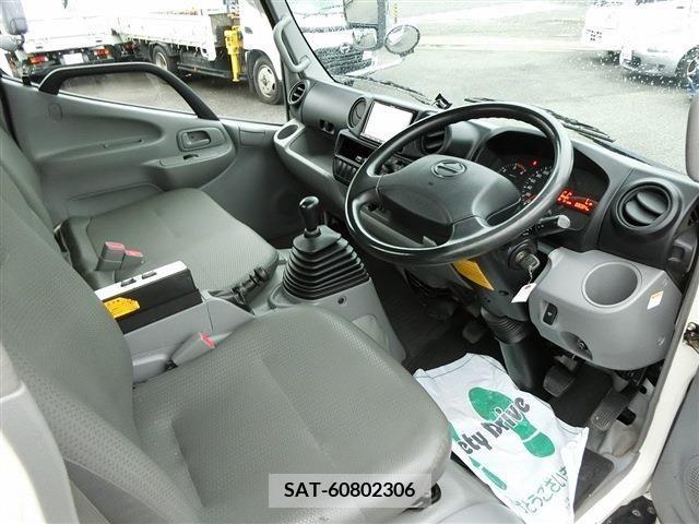 Hino DUTRO 2014-10 386053-19
