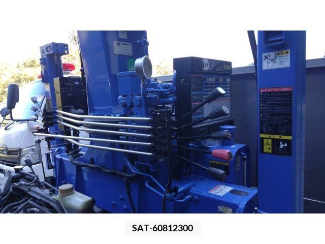 Mitsubishi CANTER 2017-04 214081-7