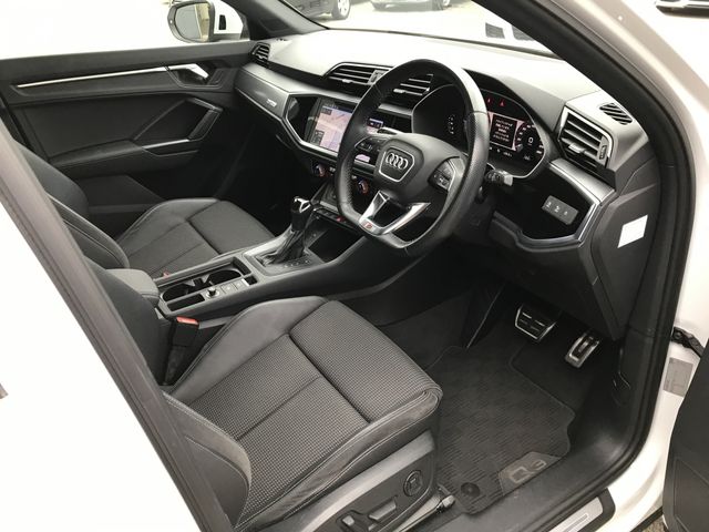 Audi Q3 2020-09 9469-9