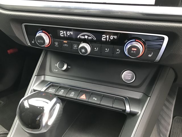 Audi Q3 2020-09 9469-21