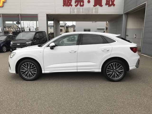 Audi Q3 2020-09 9469-8