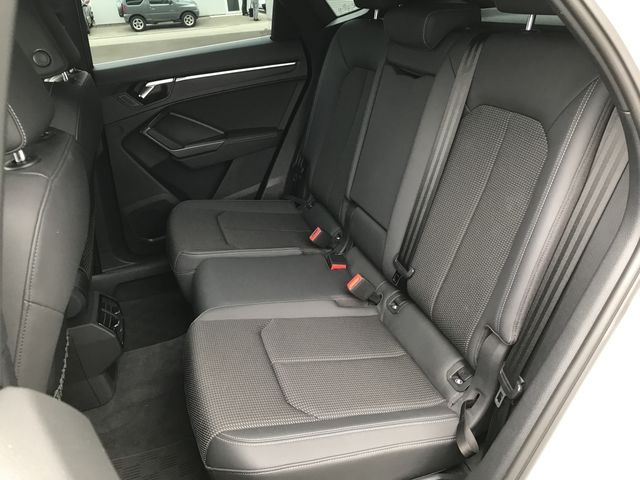 Audi Q3 2020-09 9469-16