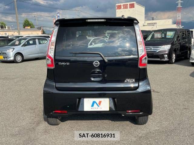 Nissan DAYZ 2017-09 358911-15
