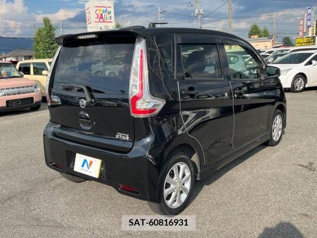 Nissan DAYZ 2017-09 358911-17
