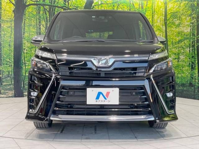 Toyota VOXY 2019-08 191307-15