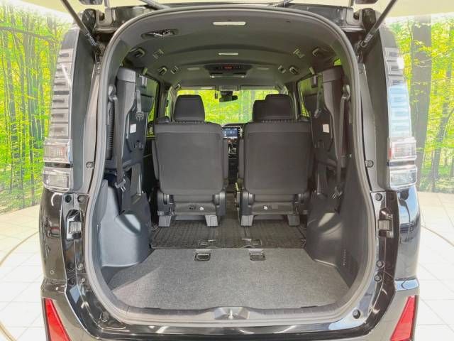 Toyota VOXY 2019-08 191307-11