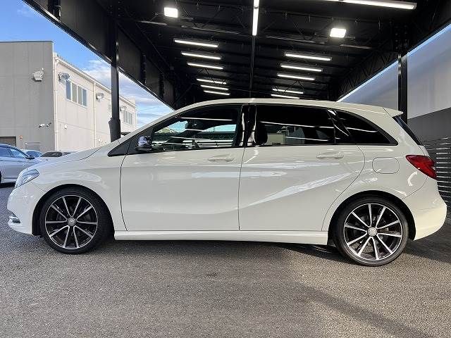 Mercedes Benz B-CLASS 2014-12 11083-16