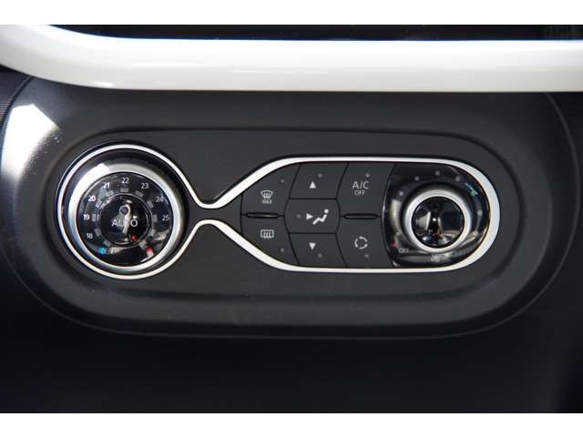 Renault TWINGO 2019-11 3611-12