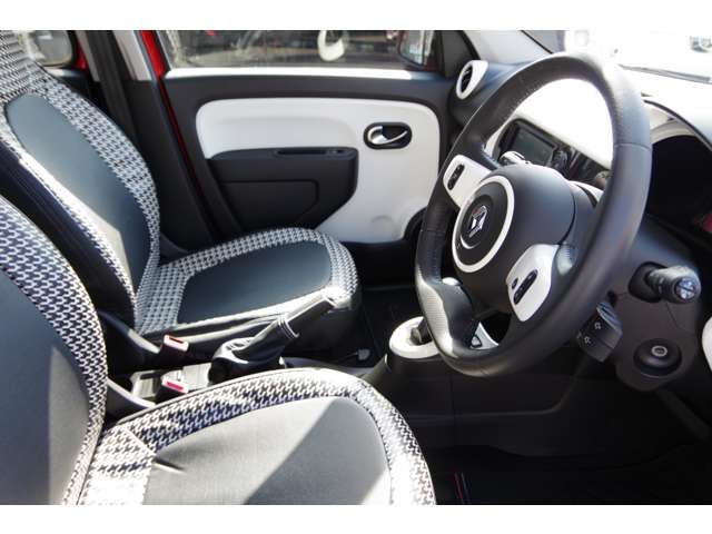 Renault TWINGO 2019-11 3611-3