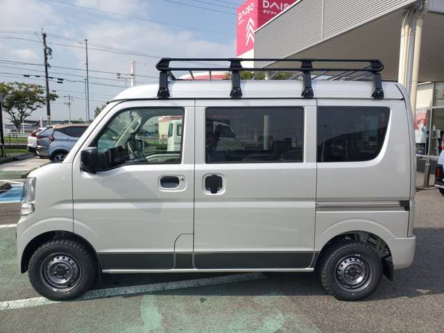 Mitsubishi MINICAB VAN 2022-12 1411-4